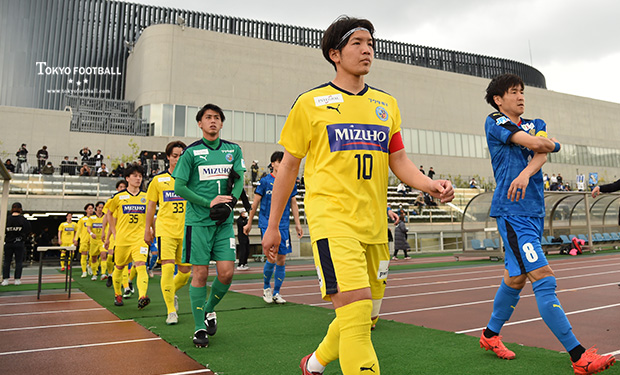 写真：東京U（黄色）は武蔵野（青色）に勝利。