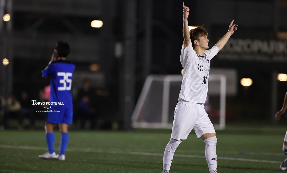 写真:EDOは吉田の決勝点で開幕5連勝を飾った。