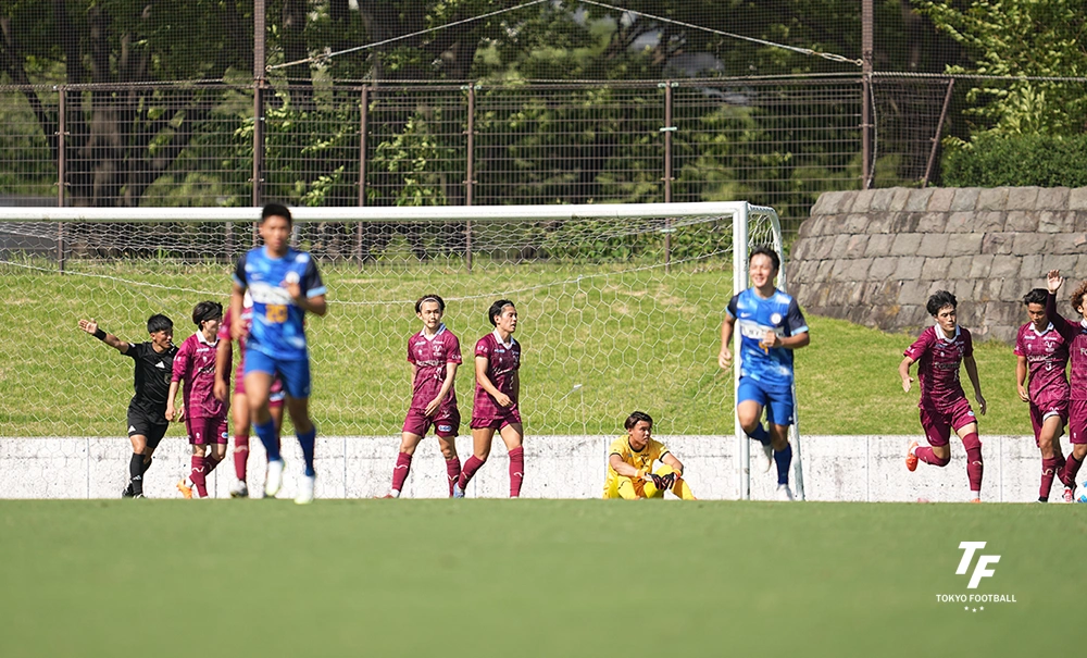 写真：後半に逆転ゴールを奪われたエリース。