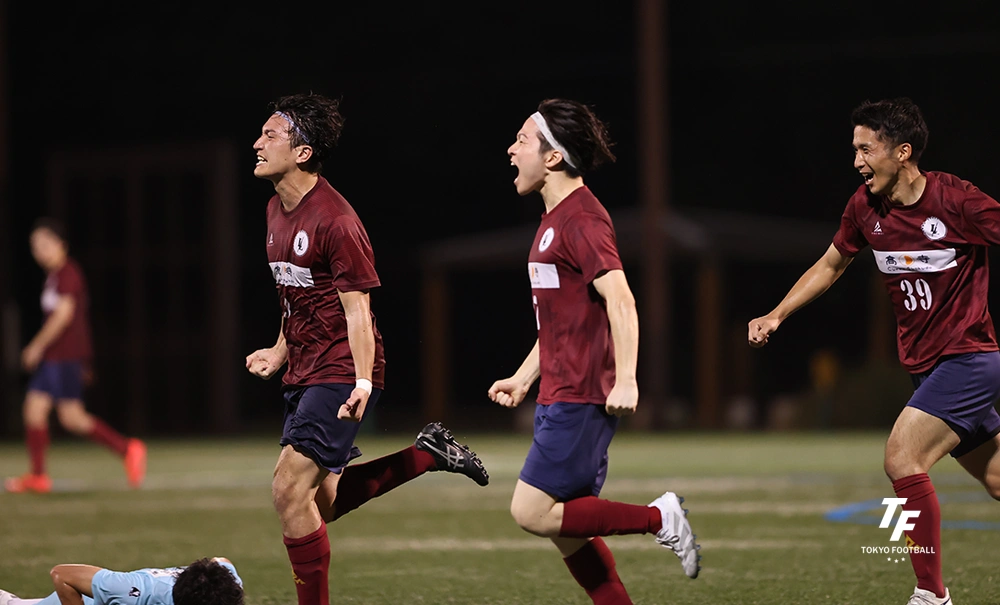 写真:LLENOは土壇場で城北を下し首位をキープ。