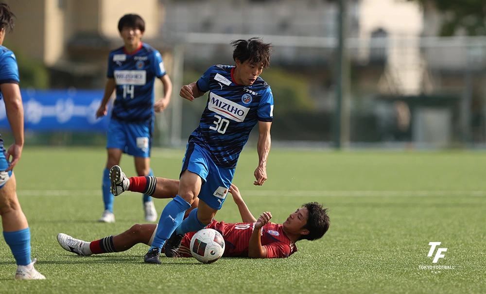 写真：後半から出場して活躍した室崎。