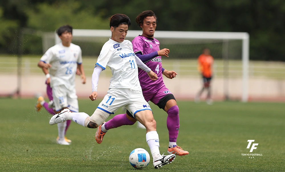 写真：2得点の活躍を見せた南葛のFW加藤。