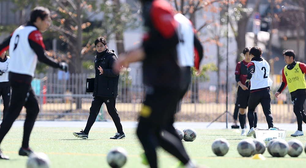 エリース豊島・小寺真人監督